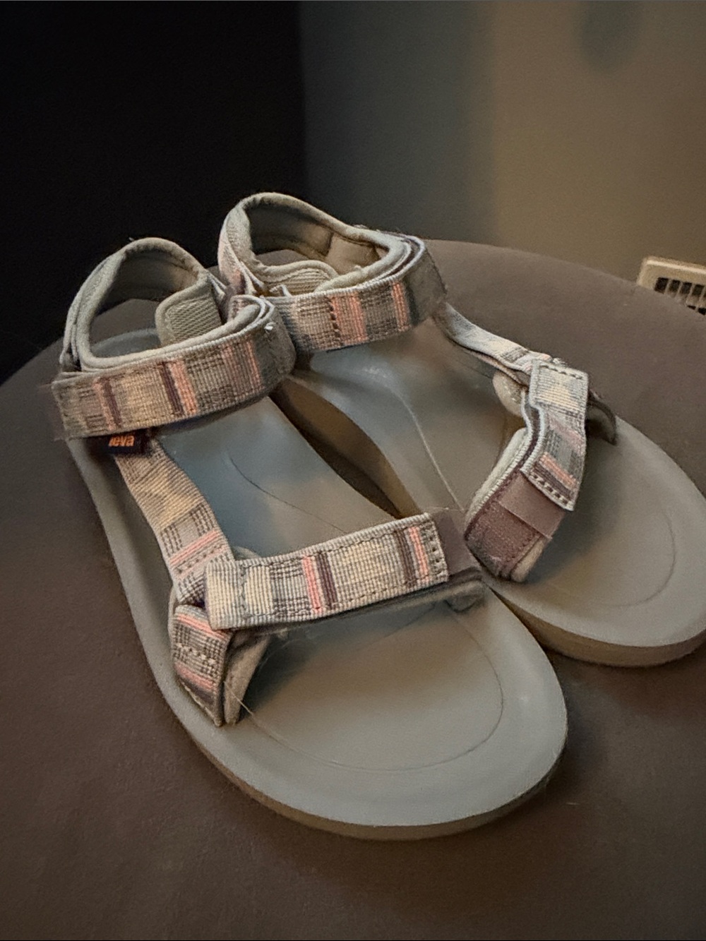 Teva Original Universal Womens 8 Grey Sandals Outdoor Hiking Waterproof